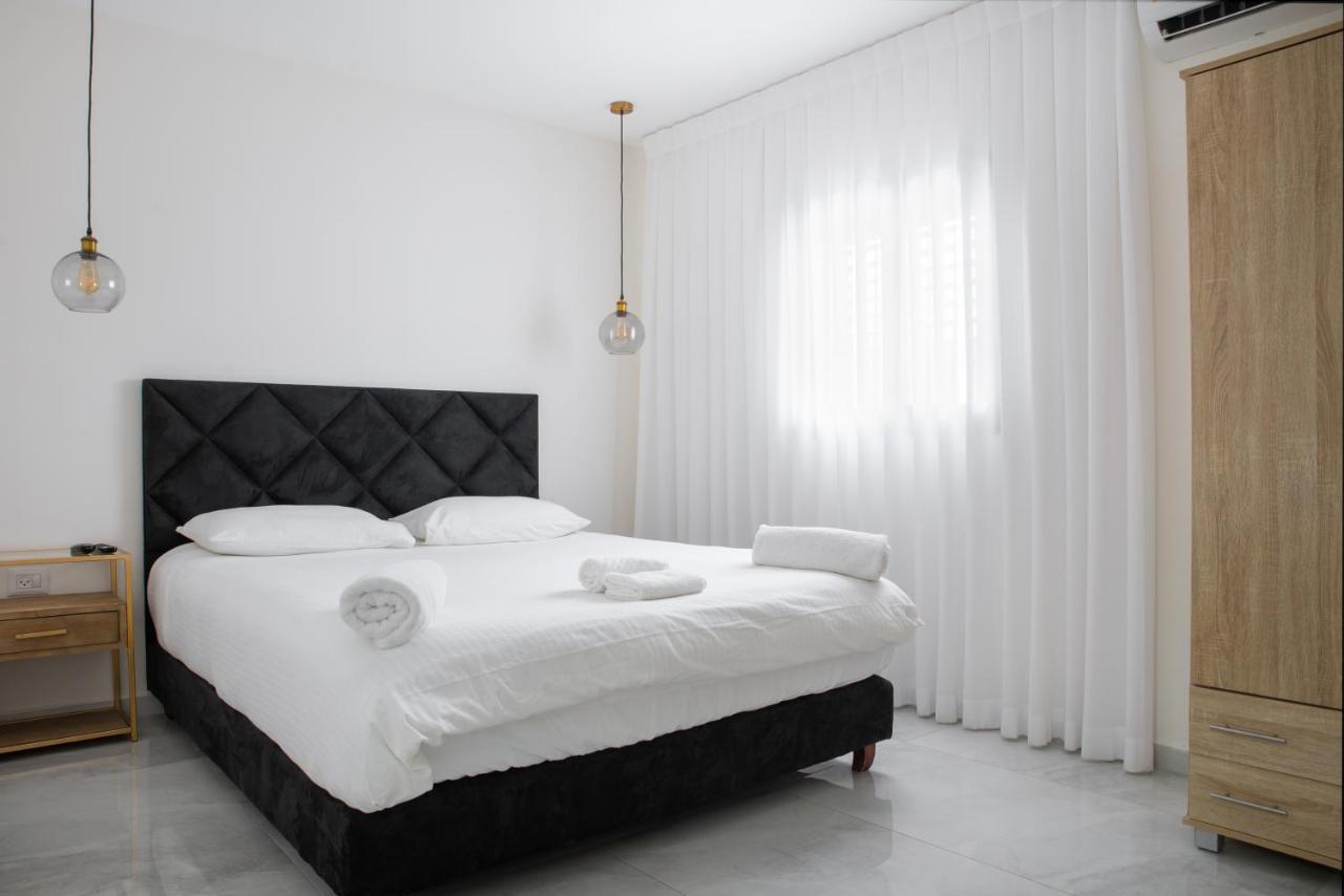 Apartment צופית אירוח: Cozy With Versatile Layouts Eilat